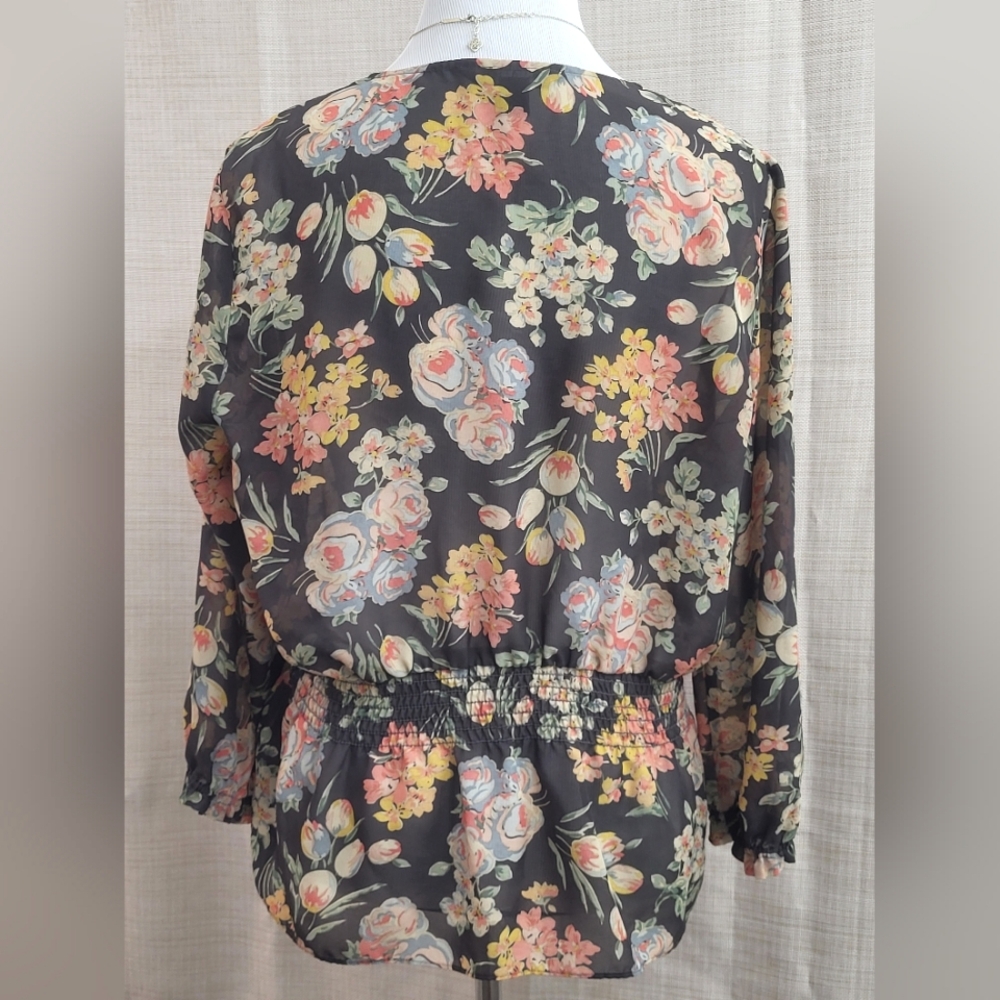 Chaps V Neck Floral Button Romantic Sheer Blouse Womens Medium Black Long Sleeve - Picture 3 of 8